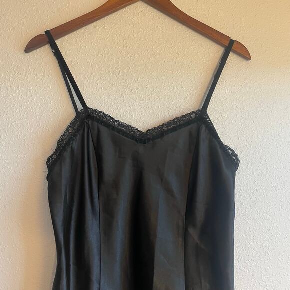 Adorable 90s Whimsygoth Black Slip Dress with Velvet Accents - Picture 2 of 6